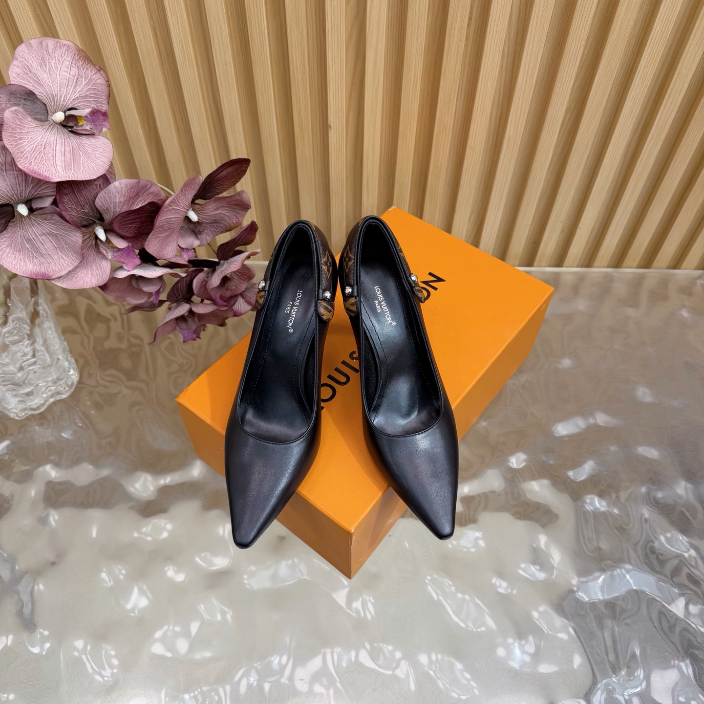 Women's high heels